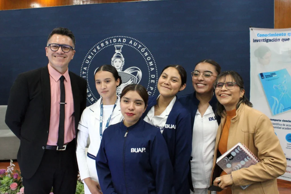Presenta Facultad de Enfermería número 14 de revista “Cuidado Multidisciplinario de la Salud BUAP”