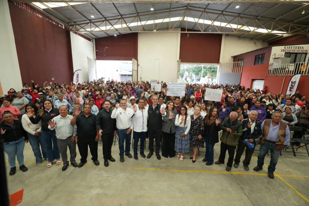 Acerca Pepe Chedraui seguridad, servicios y bienestar a San Pablo Xochimehuacan